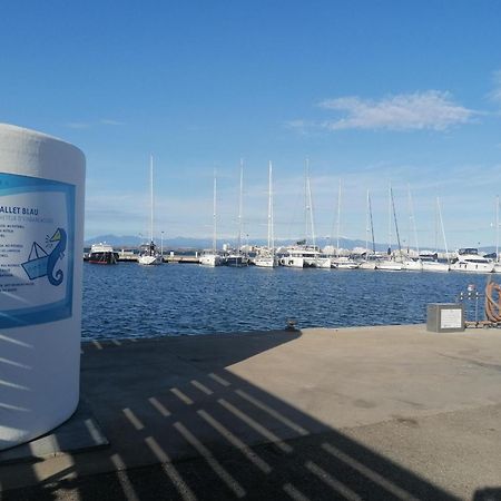 2166 Rocmar 1 4-C, Excelente Situacion Frente Al Puerto Pesquero Y Con Vista A La Bahia. Gran Terraza. Gran Parking Publico Delante. - Es-258-30 Lägenhet Rosas Exteriör bild